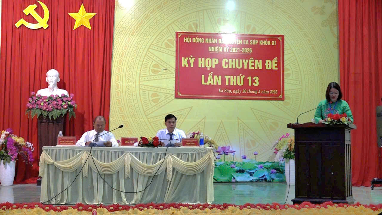 Thông qua Tờ trình Dự thảo nghị quyết